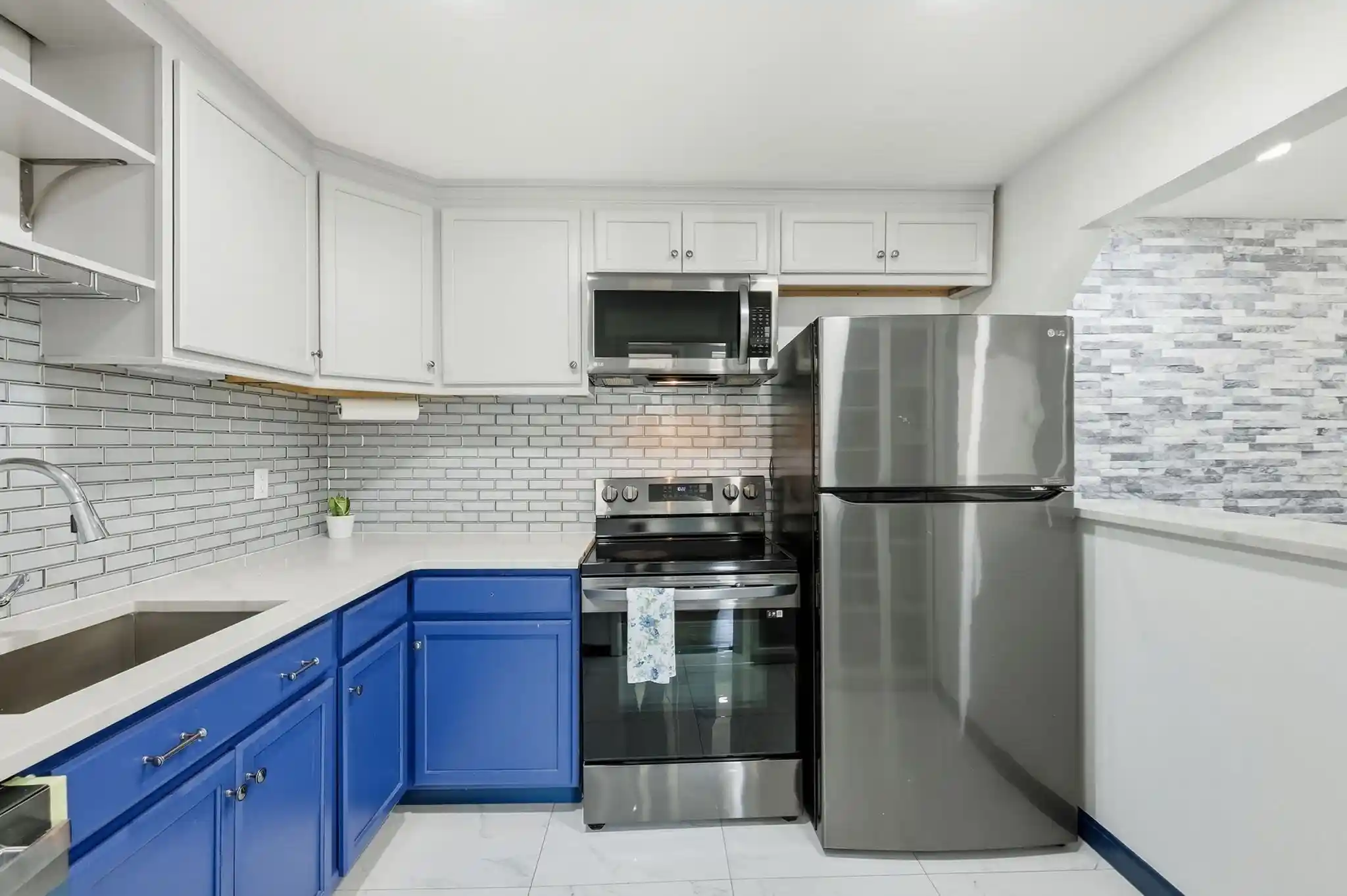 Listing Photo 2 - Condo for sale in 9 Weld St located at 9 Weld St, Framingham, MA 01702 - Unit #31