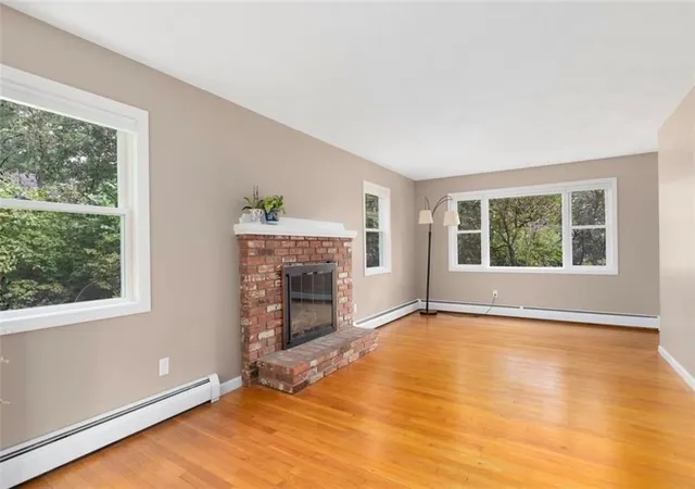 Photo 3 of Single family home for sale at 172 Broad Rock Rd, Wakefield, RI 02879 | MLS# 73586194 | Listing updated on 2026-10-30