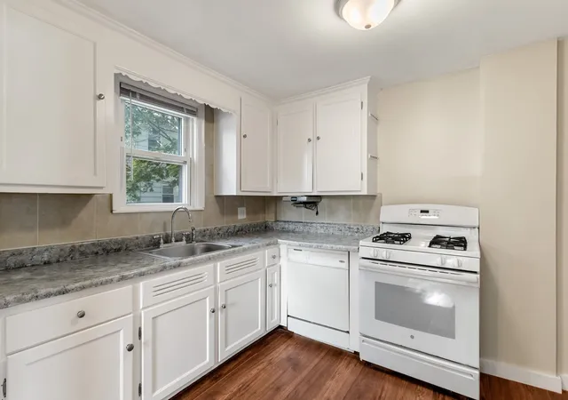 Photo 2 of Single family home for sale at 10 Keyes St, Quincy, MA 02169 | MLS# 73577355 | Listing updated on 2026-09-28