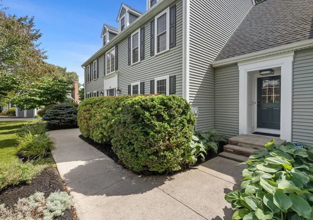 Photo 3 of Single family home for sale at 41 Piccadilly Way, Westborough, MA 01581 | MLS# 73575186 | Listing updated on 2026-09-14