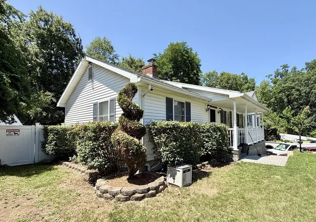 Photo 2 of Single family home for sale at 66 Barrison St, Springfield, MA 01109 | MLS# 73575522 | Listing updated on 2026-09-14