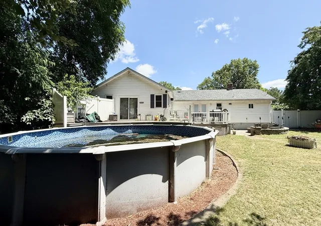 Photo 4 of Single family home for sale at 66 Barrison St, Springfield, MA 01109 | MLS# 73575522 | Listing updated on 2026-09-14