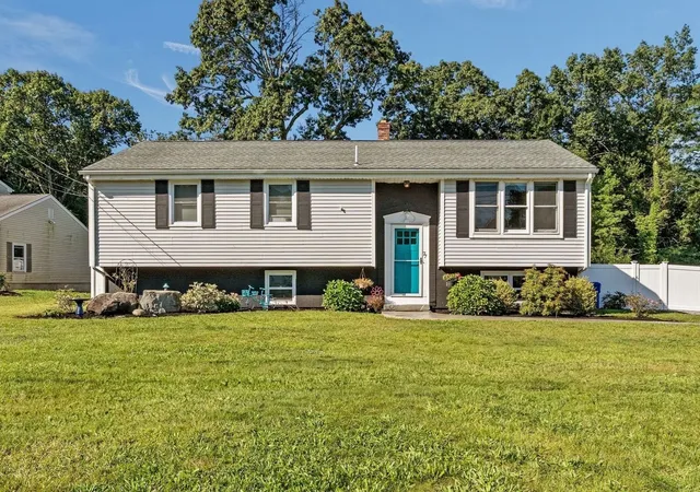 Photo 2 of Single family home for sale at 77 Quequechan Rd, Taunton, MA 02780 | MLS# 73573555 | Listing updated on 2026-09-13