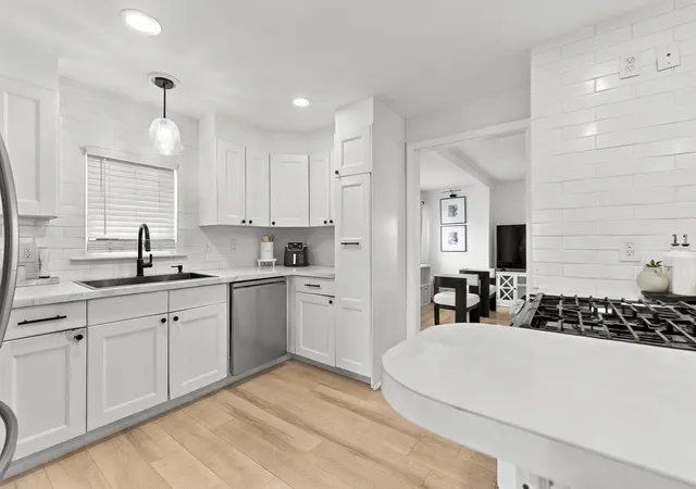 Photo 2 of Single family home for sale at 861 Pleasant St, Attleboro, MA 02703 | MLS# 73583609 | Listing updated on 2026-10-27