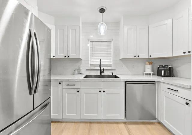 Photo 3 of Single family home for sale at 861 Pleasant St, Attleboro, MA 02703 | MLS# 73583609 | Listing updated on 2026-10-27