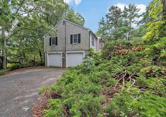 Photo 1 of Single family home for sale at 844 W Yarmouth, Yarmouth Port, MA 02675 | MLS# 73582751 | Listing updated on 2026-10-06