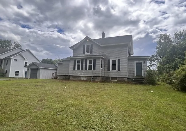 Photo 3 of Single family home for sale at 163 Morgan St, South Hadley, MA 01075 | MLS# 73571382 | Listing updated on 2026-09-06