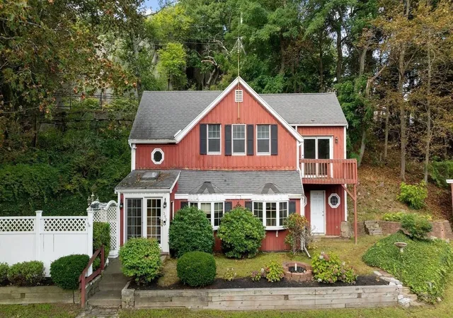 Photo 1 of Single family home for sale at 350 Washington St, Gloucester, MA 01930 | MLS# 73573696 | Listing updated on 2026-09-13