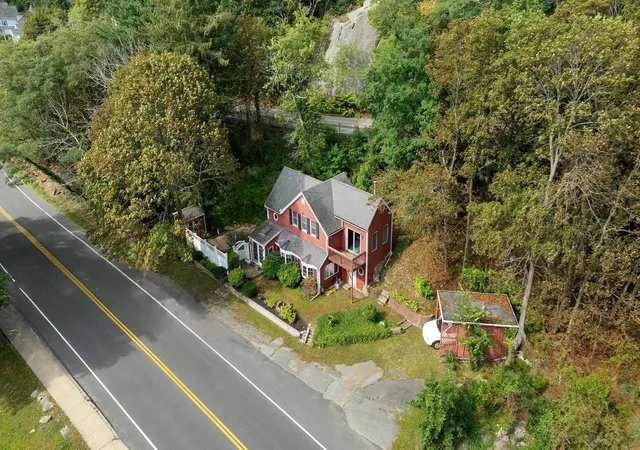 Photo 4 of Single family home for sale at 350 Washington St, Gloucester, MA 01930 | MLS# 73573696 | Listing updated on 2026-09-13