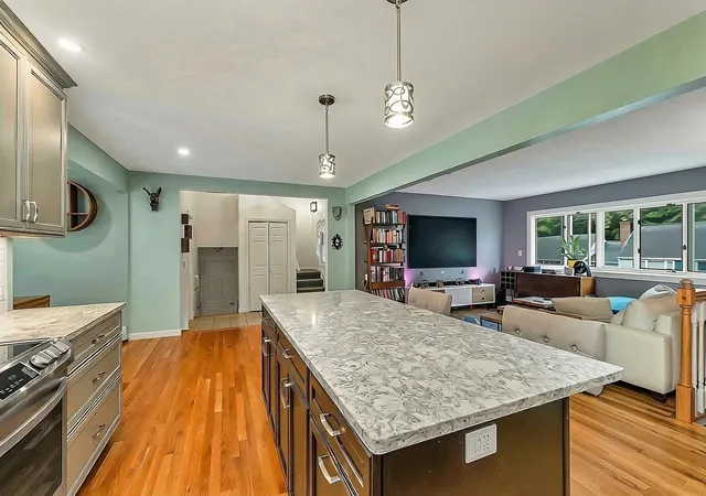 Photo 3 of Single family home for sale at 10 Davis Rd, Merrimack, NH 03054 | MLS# 73584744 | Listing updated on 2026-10-04