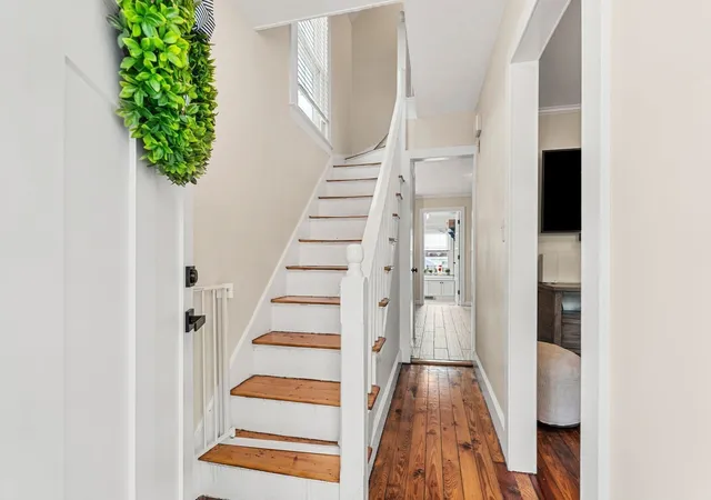 Photo 3 of Single family home for sale at 8 Minerva St, Swampscott, MA 01907 | MLS# 73570348 | Listing updated on 2026-09-05