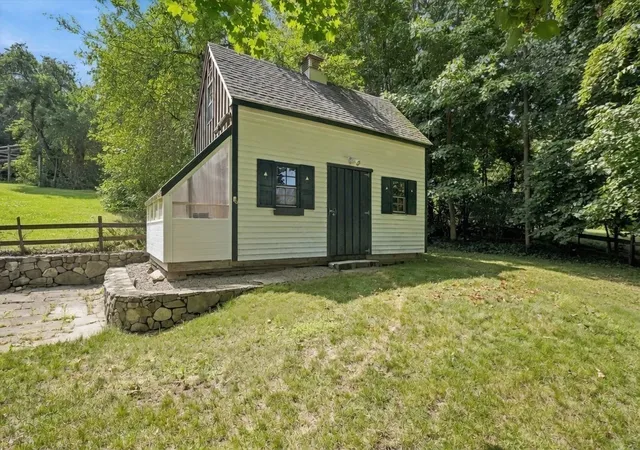 Photo 3 of Single family home for sale at 998 Boston Rd, Haverhill, MA 01835 | MLS# 73573805 | Listing updated on 2026-09-13