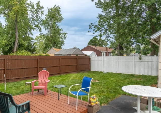 Listing Photo 2 - Condo for sale in building located at 45-47 Methuen St, Springfield, MA 01119 - Unit #