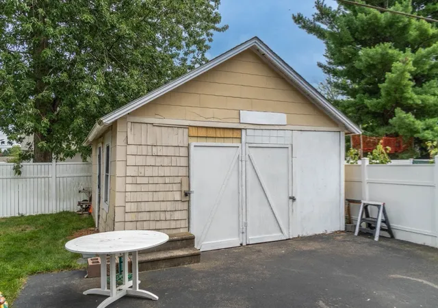 Photo 40 of Multi family home for sale at 45 47 Methuen St, Springfield, MA 01119 | MLS# 73575997 | Listing updated on 2026-09-11