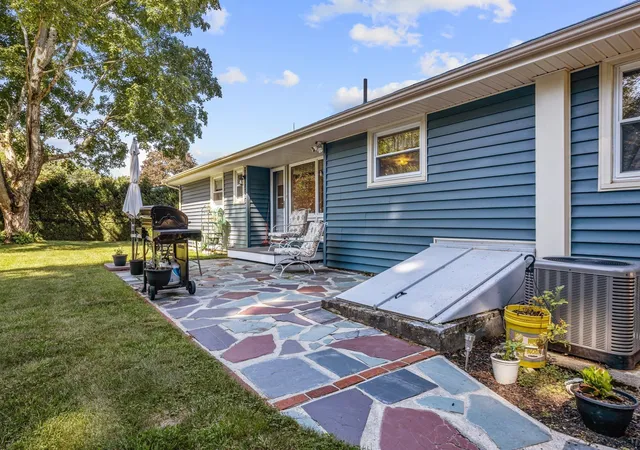 Photo 4 of Sale Pending at 122 Westwood Dr, Whitman, MA 02382 | MLS# 73575131 | Listing updated on 2026-09-29