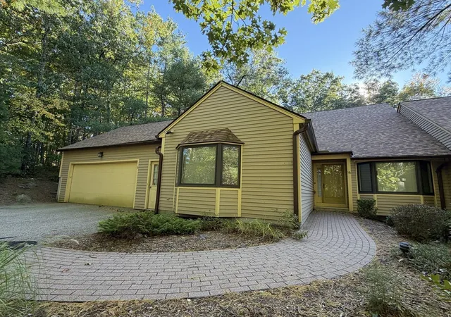 Photo 1 of Condo for sale at 16 Bentwood Dr #16, Sturbridge, MA 01566 | MLS# 73588979 | Listing updated on 2026-10-15