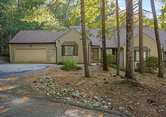 Photo 38 of Condo for sale at 16 Bentwood Dr #16, Sturbridge, MA 01566 | MLS# 73588979 | Listing updated on 2026-10-15
