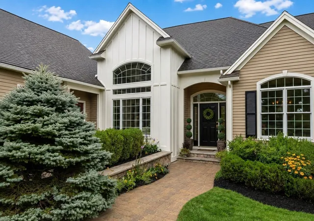 Photo 2 of Single family home for sale at 6 Watkins Ln, Southborough, MA 01772 | MLS# 73575459 | Listing updated on 2026-09-25