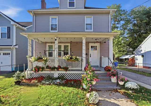 Photo 1 of Single family home for sale at 10 Wilber St, Springfield, MA 01104 | MLS# 73589123 | Listing updated on 2026-10-23