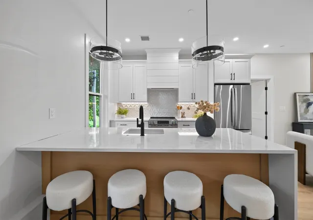 Photo 2 of Condo for sale at 2 Readfield Pl #E, Boston, MA 02119 | MLS# 73573669 | Listing updated on 2026-09-12