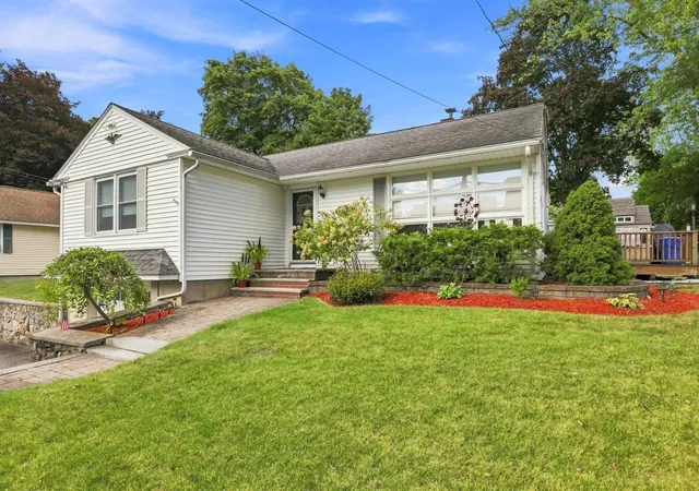 Photo 3 of Single family home for sale at 3 Tyler St, Methuen, MA 01844 | MLS# 73575018 | Listing updated on 2026-09-14