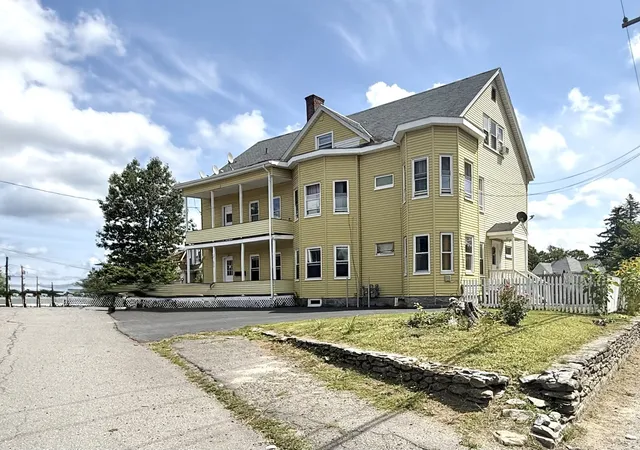 Photo 3 of House for sale at 272 South St, Fitchburg, MA 01420 | MLS# 73571680 | Listing updated on 2026-09-13