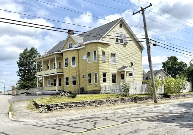 Photo 4 of House for sale at 272 South St, Fitchburg, MA 01420 | MLS# 73571680 | Listing updated on 2026-09-13