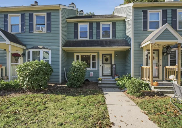 Photo 2 of Condo for sale at 38 Walnut Cir #38, Merrimack, NH 03054 | MLS# 73588635 | Listing updated on 2026-10-12