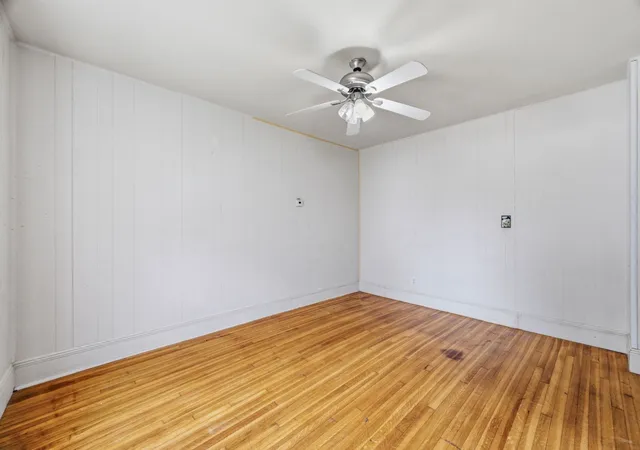 Photo 3 of Single family home for sale at 27 Houston Pl, Lynn, MA 01905 | MLS# 73575953 | Listing updated on 2026-09-18