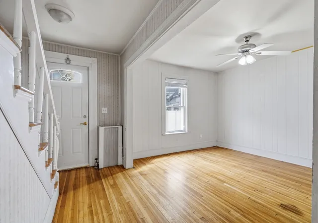 Photo 3 of Single family home for sale at 27 Houston Pl, Lynn, MA 01905 | MLS# 73575953 | Listing updated on 2026-09-18