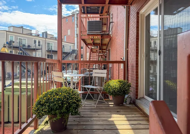 Photo 2 of Condo for sale at 17 Main St #17, Charlestown, MA 02129 | MLS# 73574831 | Listing updated on 2026-09-13