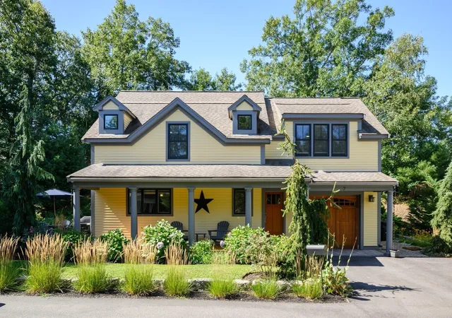 Photo 3 of Single family home for sale at 7 Hat Trick Dr, Plymouth, MA 02360 | MLS# 73572708 | Listing updated on 2026-09-11