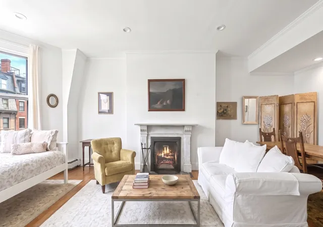 Photo 2 of Condo for sale at 277 Beacon St #4A, Boston, MA 02116 | MLS# 73573082 | Listing updated on 2026-09-12