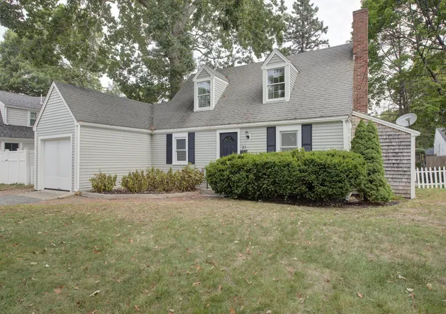 Photo 2 of Single family home for sale at 21 Sycamore Ln, Hingham, MA 02043 | MLS# 73573362 | Listing updated on 2026-09-23