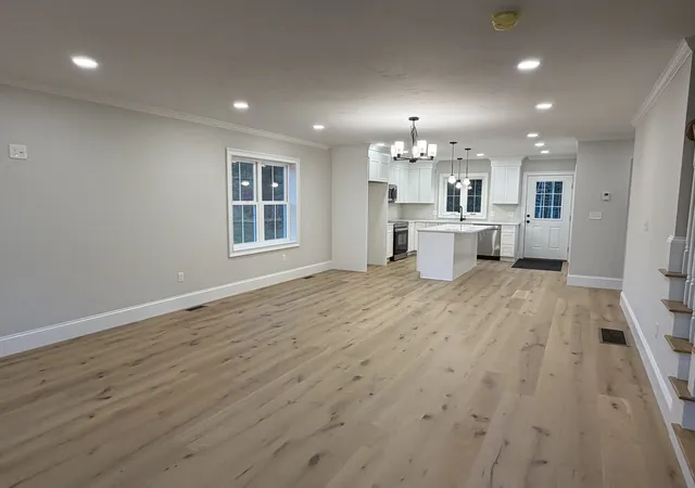 Photo 2 of Single family home for sale at 10 Maple Hl Rd, Lakeville, MA 02347 | MLS# 73575280 | Listing updated on 2026-09-19