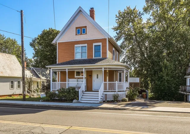 Photo 2 of Single family home for sale at 239 Bridge St, Northampton, MA 01060 | MLS# 73583225 | Listing updated on 2026-10-03