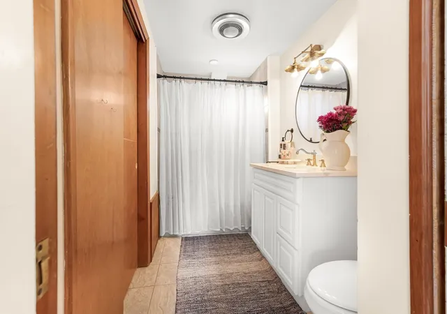 Listing Photo 5 - Condo for sale in building located at 547 School St, Webster, MA 01570