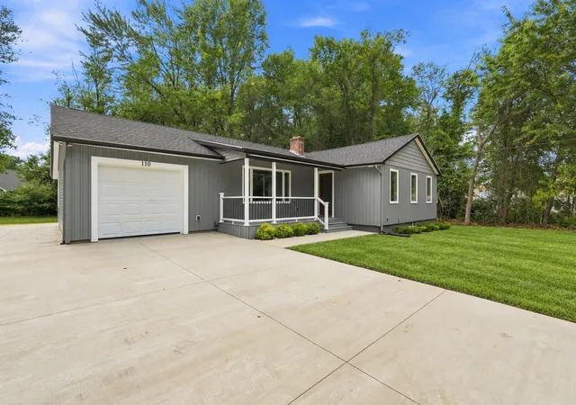 Photo 1 of Sale Pending at 110 Mountain View St, South Hadley, MA 01075 | MLS# 73575440 | Listing updated on 2026-09-30