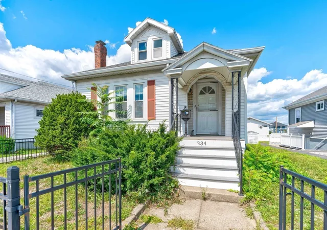 Photo 1 of Single family home for sale at 334 Sea St, Quincy, MA 02169 | MLS# 73577409 | Listing updated on 2026-10-16