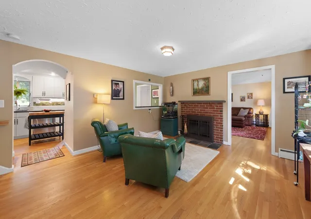 Photo 2 of Sale Pending at 17 Rich Rd, Woburn, MA 01801 | MLS# 73582319 | Listing updated on 2026-09-29