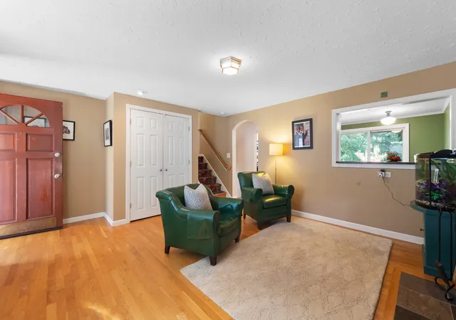 Photo 3 of Sale Pending at 17 Rich Rd, Woburn, MA 01801 | MLS# 73582319 | Listing updated on 2026-09-29