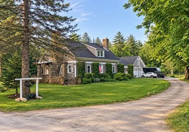 Photo 2 of Single family home for sale at 117 Lempster Coach Rd, Goshen, NH 03752 | MLS# 73589180 | Listing updated on 2026-10-13