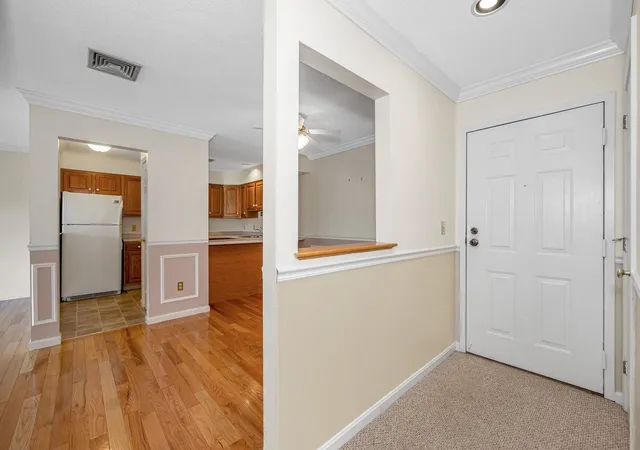 Listing Photo 4 - Condo for sale in building located at 102 Hunter's Run, Haverhill, MA 01832 - Unit #102