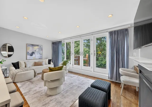 Photo 3 of Condo for sale at 9 Holyoke St #4, Boston, MA 02116 | MLS# 73574511 | Listing updated on 2026-09-15