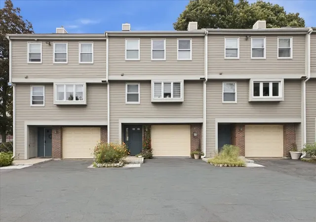 Photo 2 of Condo for sale at 174 Adams St #2, Newton, MA 02458 | MLS# 73575154 | Listing updated on 2026-09-14
