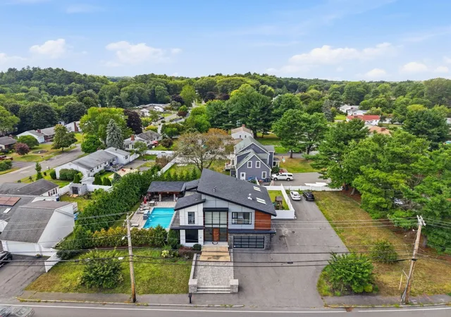 Photo 2 of Single family home for sale at 61 Walnut St, Saugus, MA 01906 | MLS# 73571114 | Listing updated on 2026-09-06