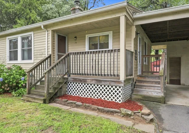 Photo 4 of Single family home for sale at 36 Silver Lake Dr, Agawam, MA 01001 | MLS# 73575506 | Listing updated on 2026-09-14