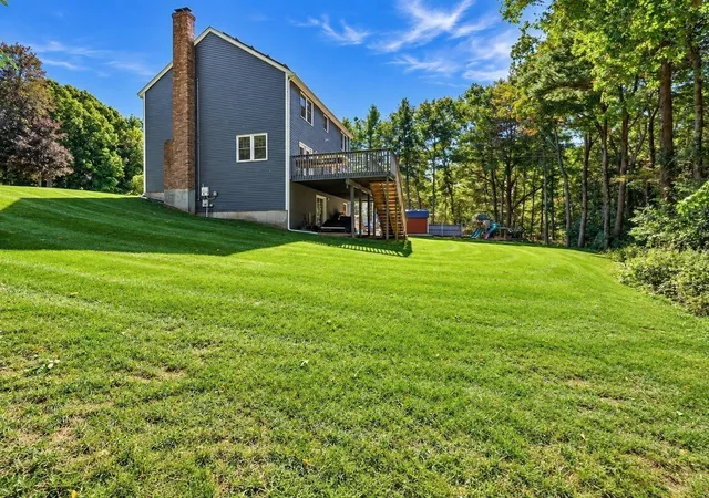 Photo 3 of Single family home for sale at 6 Rhonda Rheault Dr, Oxford, MA 01540 | MLS# 73583508 | Listing updated on 2026-10-02