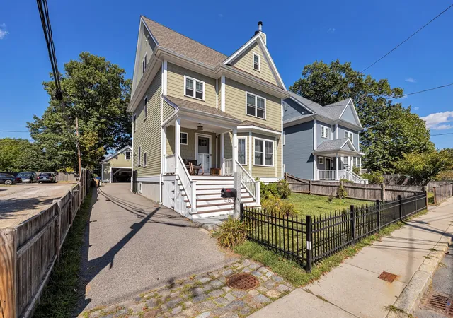 Photo 42 of Single family home for sale at 131 Gardner St, West Roxbury, MA 02132 | MLS# 73574277 | Listing updated on 2026-10-04