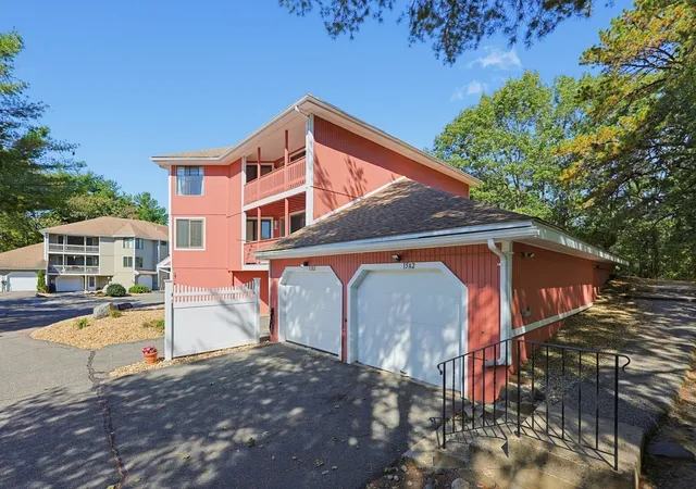Listing Photo 5 - Condo for sale in building located at 15 1St St, Salem, MA 01970 - Unit #A2